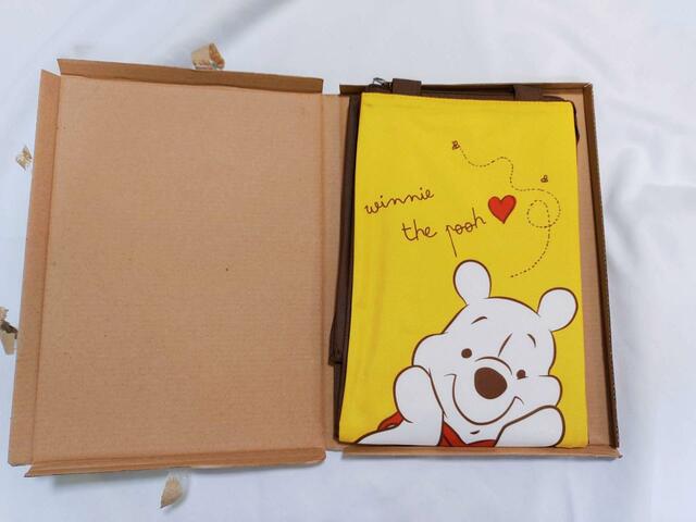 【ゼクシィ7月号】付録「くまのプーさん・タテ型保冷バッグ」プーさんの穏やかな表情に癒される♪