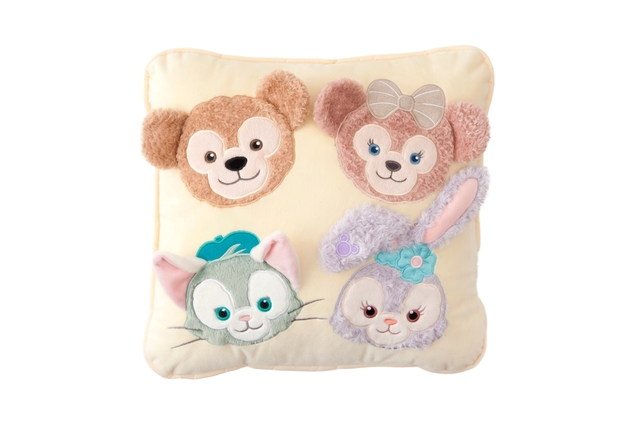 クッション ¥4,200 ※縦約40 × 横約44cm