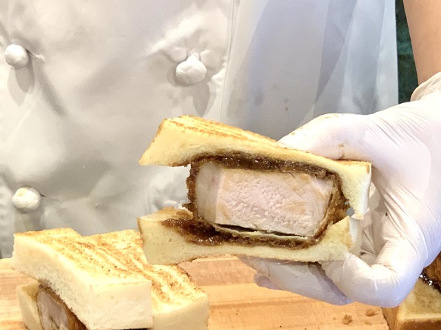 大きな口を開けでガブっと一口で召し上がれ!