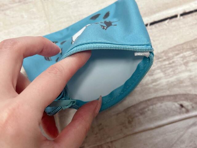 内側はPVC風の貼加工がされているため、汚れがつきにくくGood！