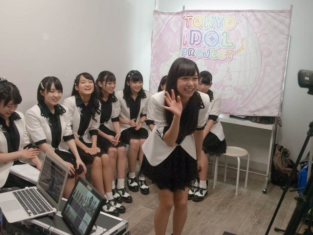 「TOKYO IDOL バレンタイン中」こぶしファクトリー