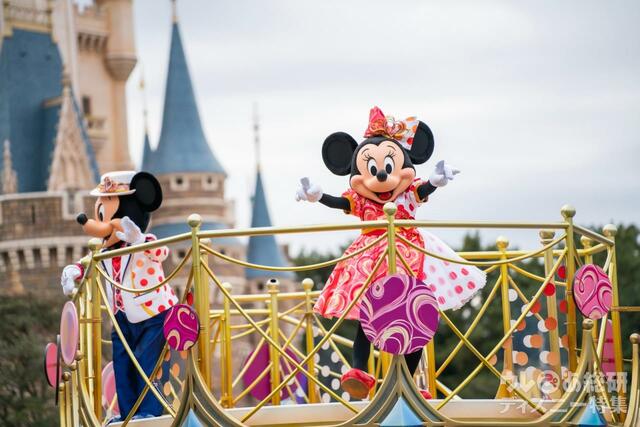 「ミニー、ウィー・ラブ・ユー! 」|東京ディズニーランド