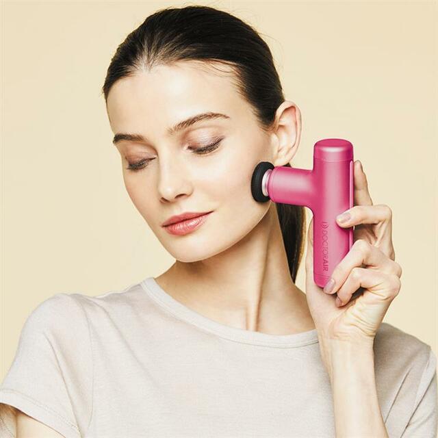 【ロフトの肩こり・腰痛・むくみにおすすめのグッズ売上ランキング 2位】「DOCTOR AIR（ドクターエア）　エクサガンハイパー」13,750円（税込）