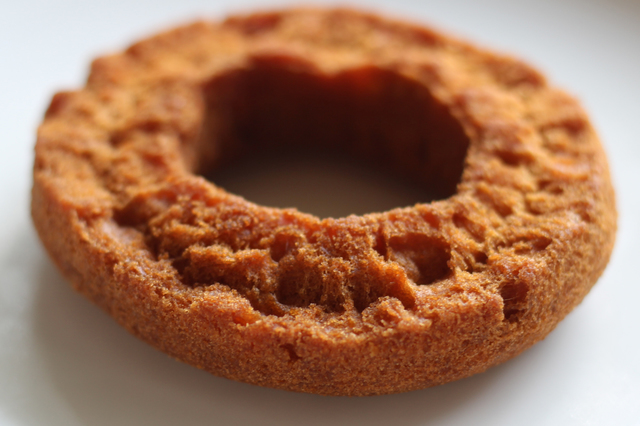 キャラメルドーナツ