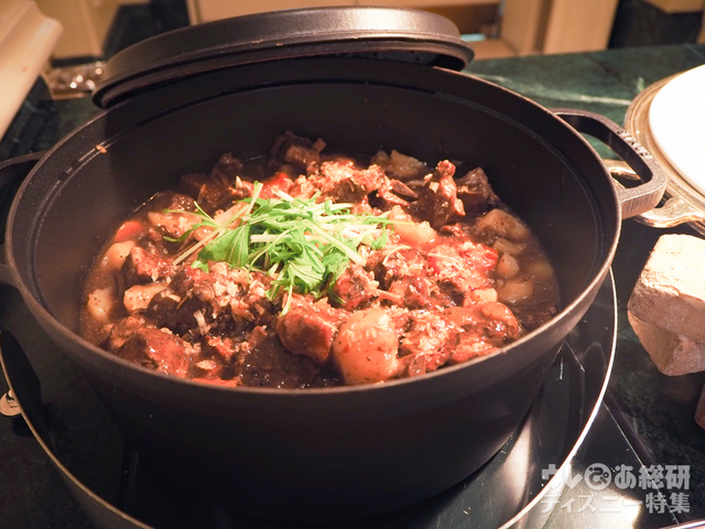 東京ディズニーリゾート35周年“Happiest Celebration!”グランドフィナーレブッフェ｜東京ディズニーランドホテル「シャーウッドガーデン・レストラン」