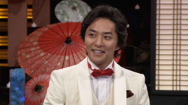 3代目バチェラーの友永さんのうしろには、落選した参加女性陣が控える