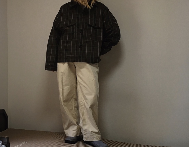 【ワークマン 超撥水2WAYシェフジャケット】オーバーサイズに着こなすのがコツ