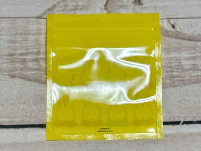 背面も透けない素材