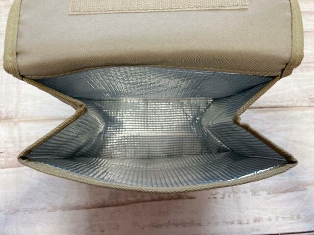 内側は保冷・保温機能付きのアルミ素材