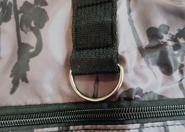 便利なDカンつき