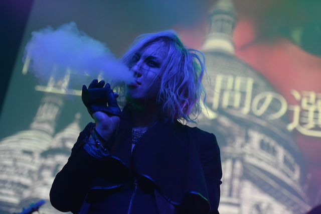 THE BLACK SWAN　儿／撮影・スズキメグミ