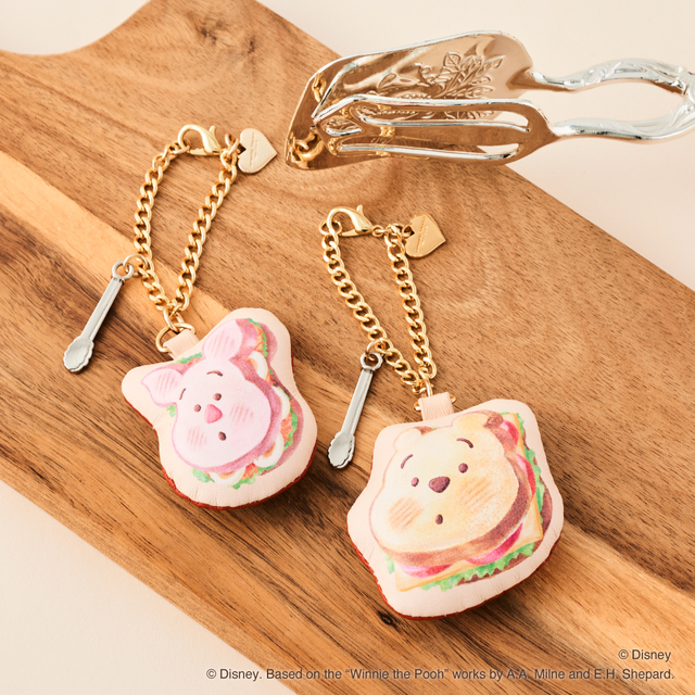 バッグチャーム ￥6,050｜サマンサタバサプチチョイス ディズニー「Nuiパン」コレクション