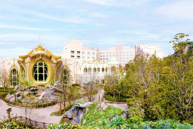 東京ディズニーシー・ファンタジースプリングスホテル　パーク内からの外観（ファンタジーシャトー）