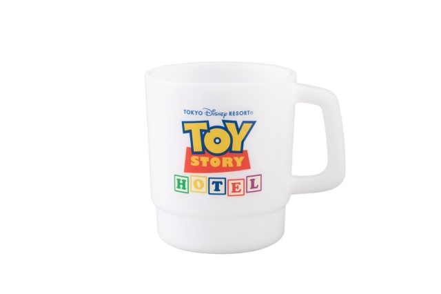 マグカップ 800円｜サイズ：直径約8×高さ約9cm｜販売店舗：東京ディズニーリゾート・トイ・ストーリーホテル内ディズニーショップ「ギフト・プラネット」