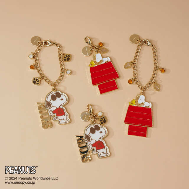 【サマンサタバサ】「バッグチャーム」￥6,050、「ファスナーチャーム」￥4,400