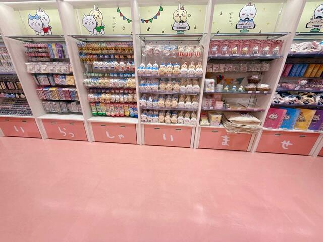ここの棚にもナガノ先生のメッセージが!