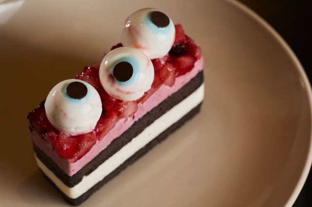 「ベリーのハロウィンアイケーキ」¥650 (イー・エー・グラン)