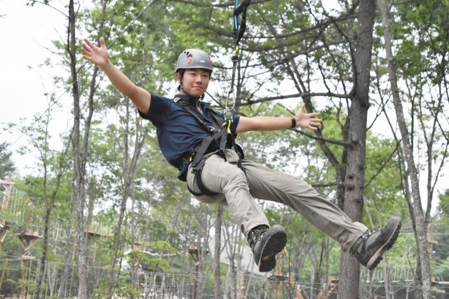スリルいっぱいのジップライン