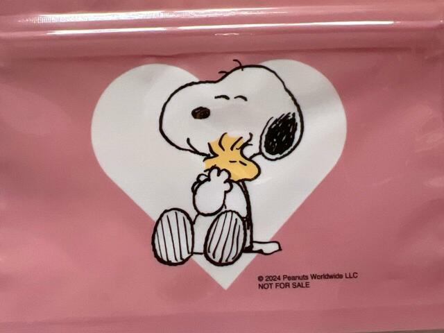 ハグするスヌーピーとウッドストックがかわいすぎ…！