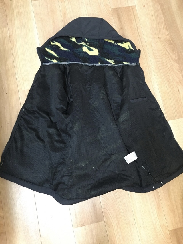 【ワークマン】シープボアフリース ウォームフーディ／裏はナイロン素材であったかい