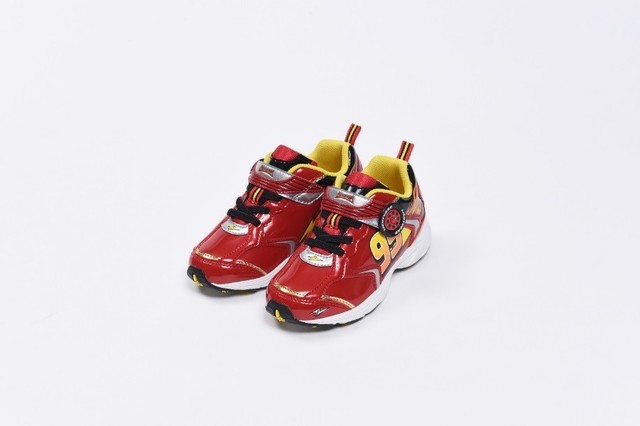 HK82318 DISNEY/4900円/ABCマート/7月15日発売予定