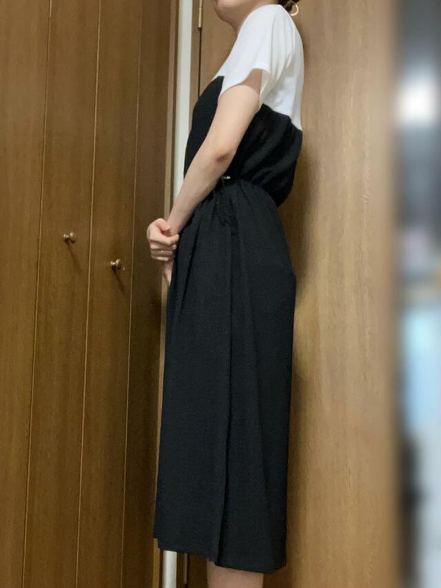 【HK WORKS LONDON ワンピース】横から見たシルエット