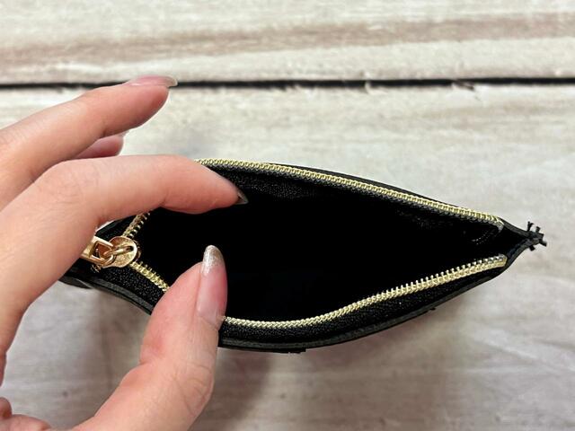 生地が柔らかいので、中が見やすい