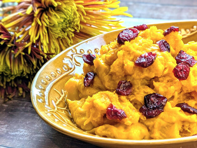 スイーツ系サラダは子供もうれしい。かぼちゃとドライクランベリーの豊穣の秋サラダ