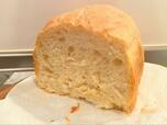 【アイリスオーヤマ ホームベーカリー】切ってみるとふわふわもちもちのパンが!