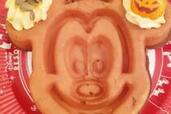 【激推し】ディズニーで今食べるべき「ハロウィーンスイーツ」第1位を発表！断トツ神コスパです！【実食レビュー】