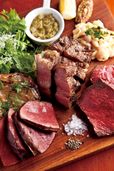 カリーナ カリーナ（神楽坂）　本日のお肉3種盛り合わせ 3500円（税別）
