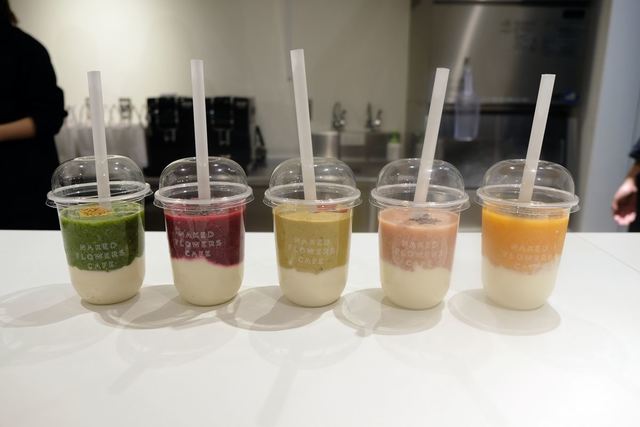 パーソナライズドリンク レギュラーサイズ（イートイン1320円 テイクアウト1296円）※来場者のみの販売