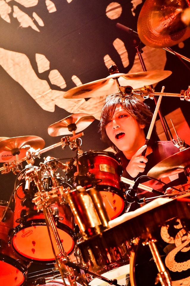 MUCC 　（PHOTO BY 土屋良太）