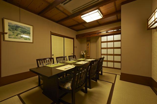 じゃのめや店内