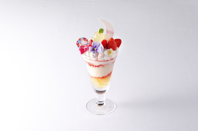 ハローキティ スペシャルパフェ