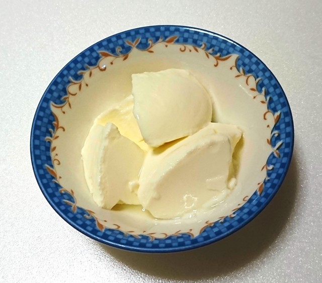 アテナ グラスフェッド ギリシャヨーグルト 脂肪0％　1kg　880円