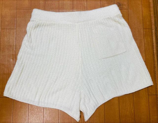 【GU もこもこフィールラウンジショートパンツ(セットアップ可能)】ウエストは調整できるのでサイズが大きくてもOK
