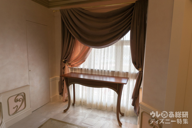 「ビビディ・バビディ・ブティック」店内｜東京ディズニーランド ワールドバザール