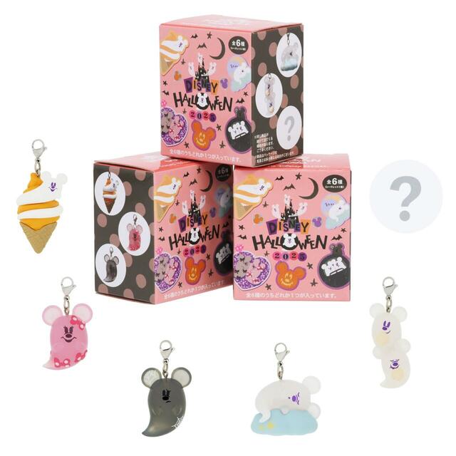 チャーム 1,000円|東京ディズニーリゾート「ディズニー・ハロウィーン」スペシャルグッズ|販売店舗:東京ディズニーランド「ディズニー&カンパニー」、東京ディズニーシー「エンポーリオ」|発売日:2025年9月16日(火)