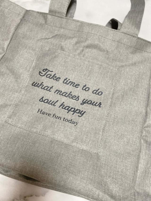 【ナチュラルキッチン】ナチュラル横トートバッグ　ポケット　ロゴGY／税込550円　