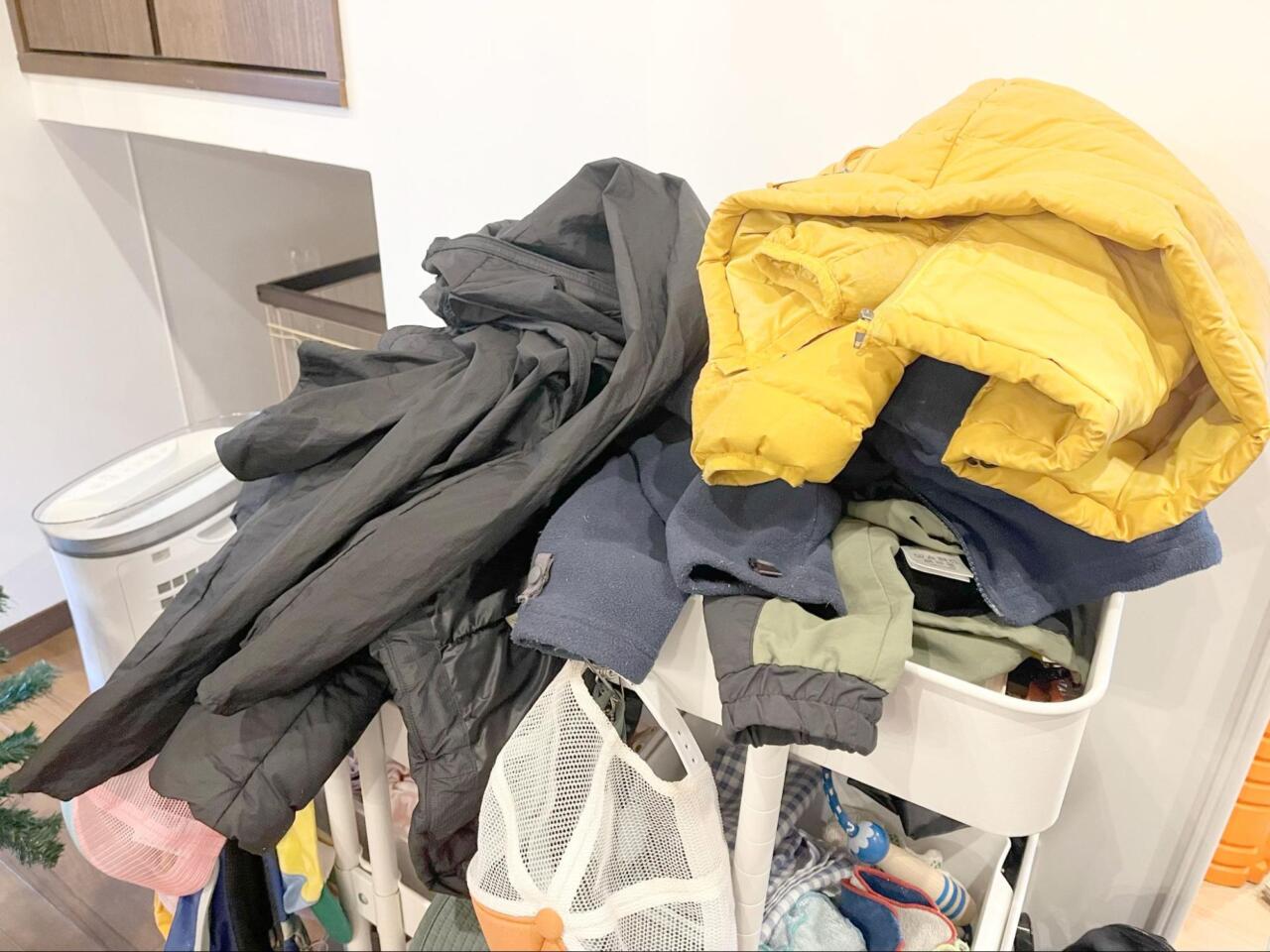 山崎実業】狭くても賃貸でもOK！towerの立て掛けハンガーでカオスな