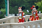 TDL「ディズニー夏祭り」2015 キッズ向けプログラム「おんどこどん!」撮影 / MezzoMiki