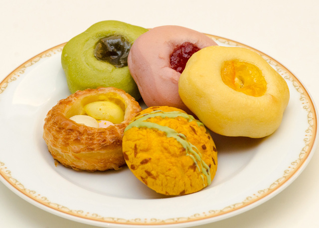 2016年“ディズニー・イースター”ランチブッフェ／ディナーブッフェ｜東京ディズニーランドホテル「シャーウッドガーデン・レストラン」