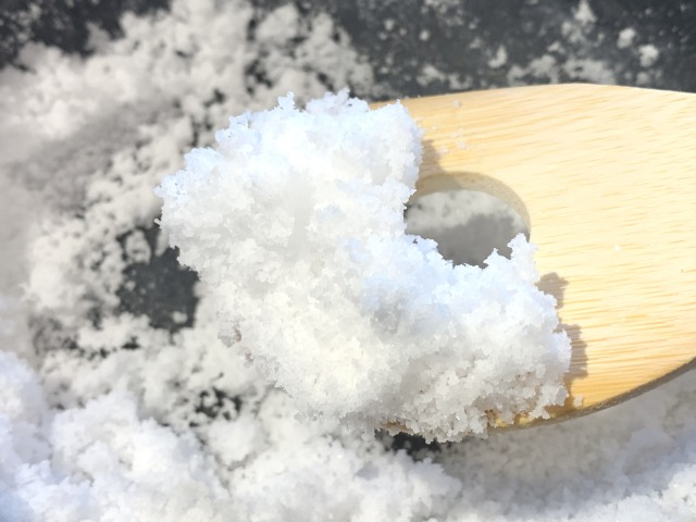 アマミテラスで塩作りを体験