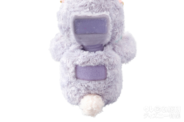 ポシェット 3,400円|【からだの長さ】約47cm|東京ディズニーシー「ダッフィーのハートウォーミング・デイズ」2018|【販売店舗】マクダックス・デパートメントストア