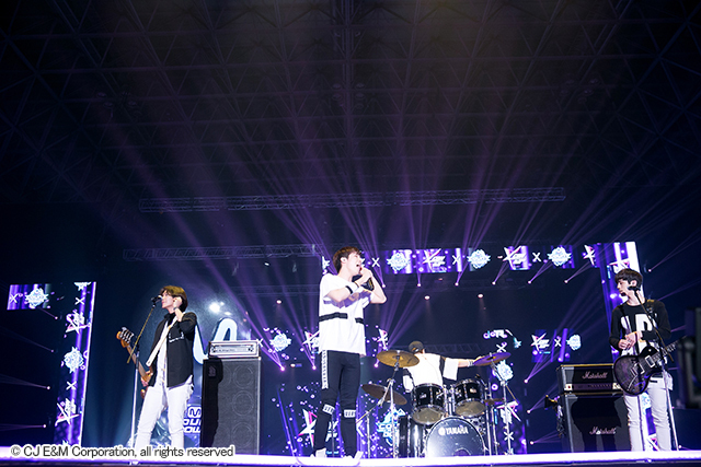 N.Flying　『KCON 2016 Japan』4月9日＠幕張メッセ国際展示ホール7,8ホール