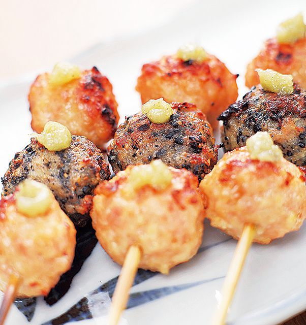 関西「焼き鳥」の名店／焼鳥専門店 鳥栄（尼崎）　自家製つくね一人前3本 450円