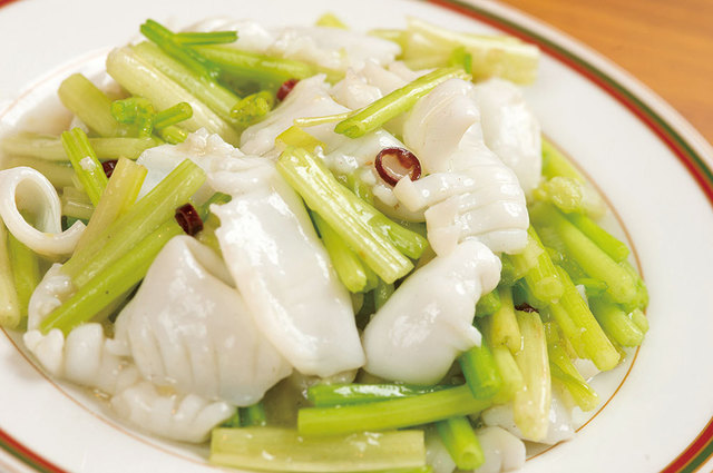 夜来香 高田馬場店　台湾セロリとイカ炒め　 750円（税別）