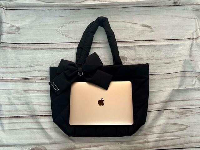 ノートPCも楽々入るサイズ感！