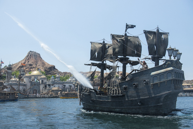 『東京ディズニーシー 20周年 アニバーサリー・セレクション』パイレーツ・サマーバトル“ゲット・ウェット!”